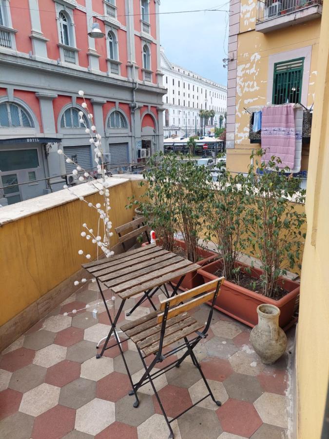 Concept * Naples